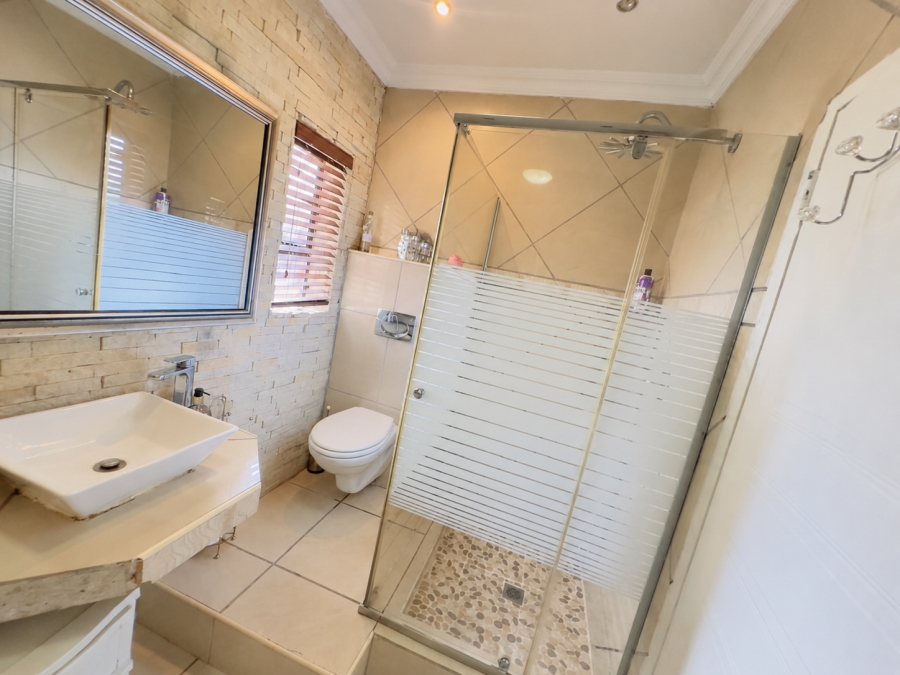 3 Bedroom Property for Sale in Brackenham KwaZulu-Natal