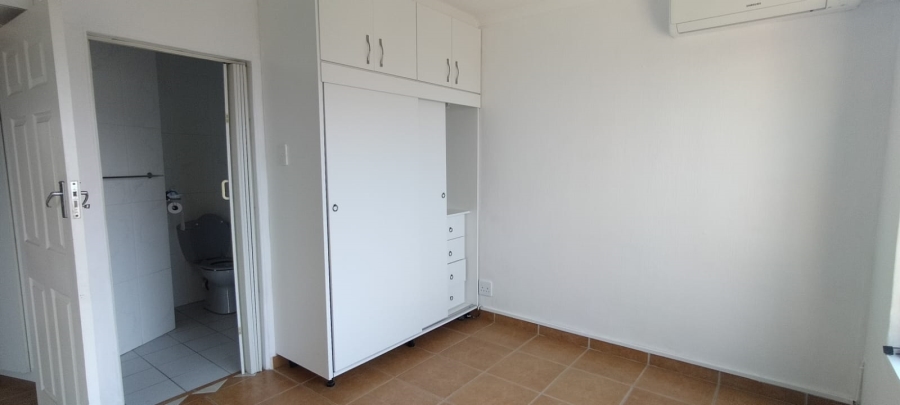 To Let 2 Bedroom Property for Rent in Doonside KwaZulu-Natal