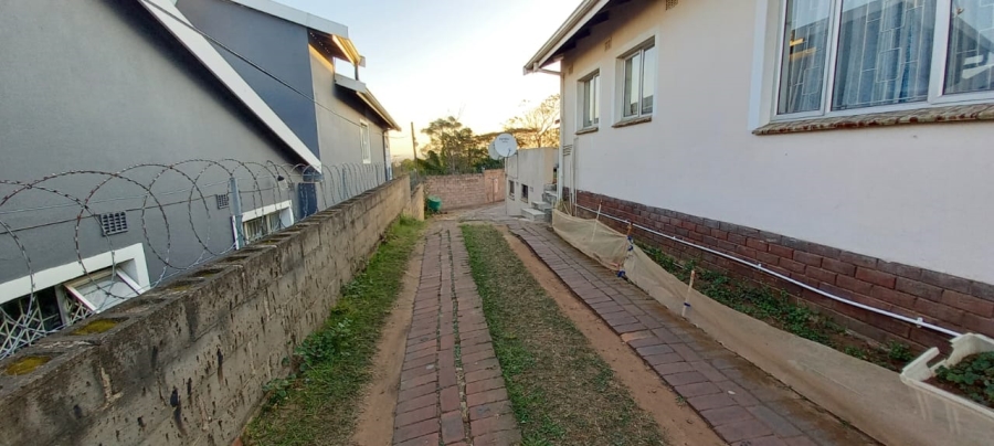 9 Bedroom Property for Sale in Shallcross KwaZulu-Natal