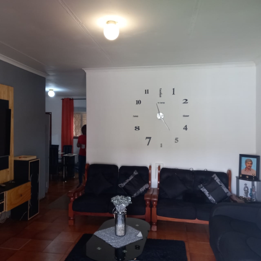 9 Bedroom Property for Sale in Shallcross KwaZulu-Natal