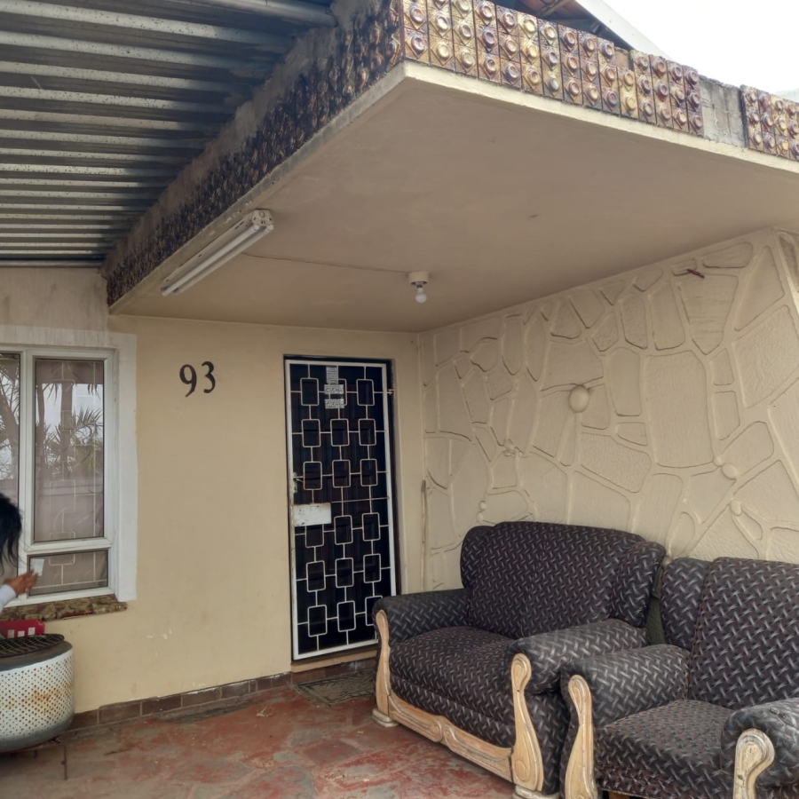 9 Bedroom Property for Sale in Shallcross KwaZulu-Natal
