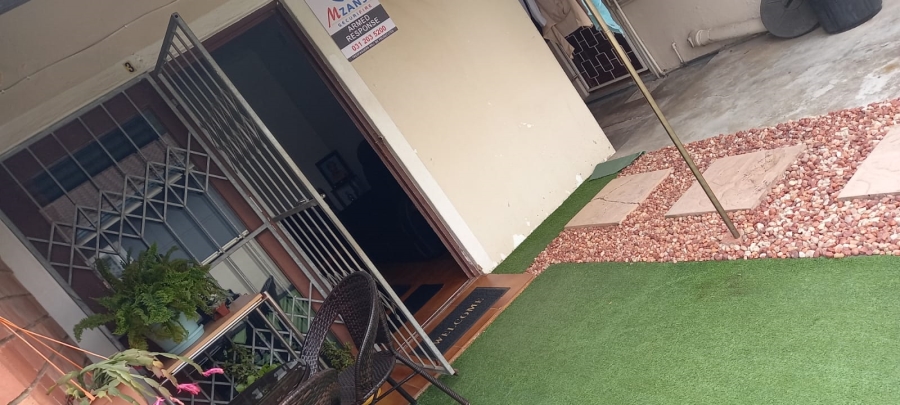 9 Bedroom Property for Sale in Shallcross KwaZulu-Natal