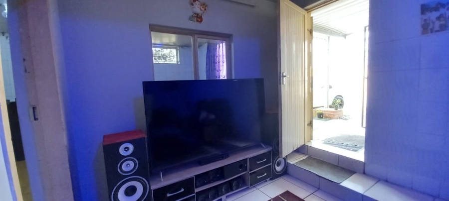 9 Bedroom Property for Sale in Shallcross KwaZulu-Natal