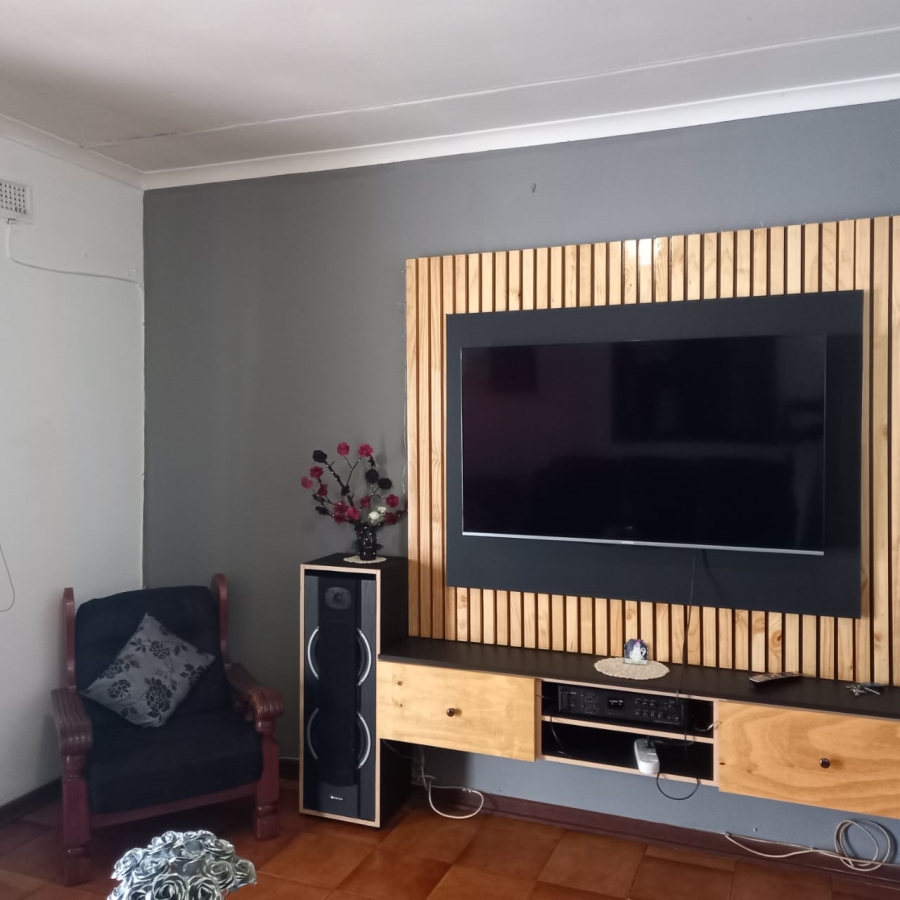 9 Bedroom Property for Sale in Shallcross KwaZulu-Natal