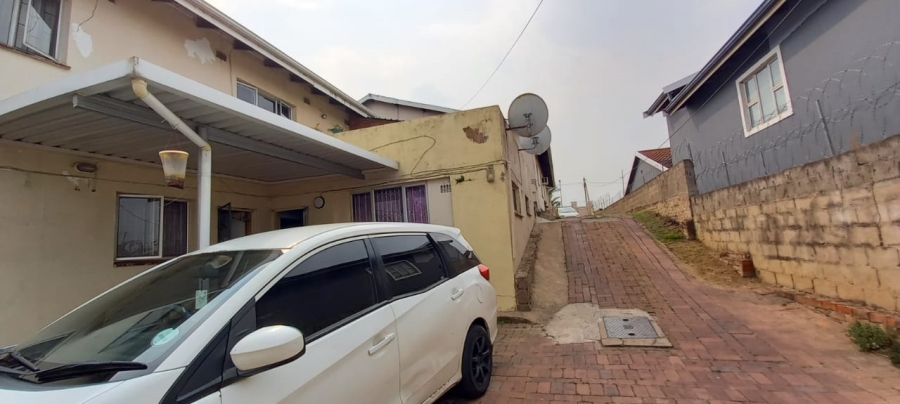 9 Bedroom Property for Sale in Shallcross KwaZulu-Natal