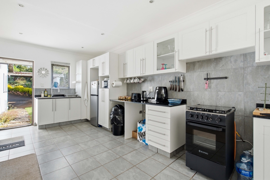 3 Bedroom Property for Sale in Waterfall KwaZulu-Natal