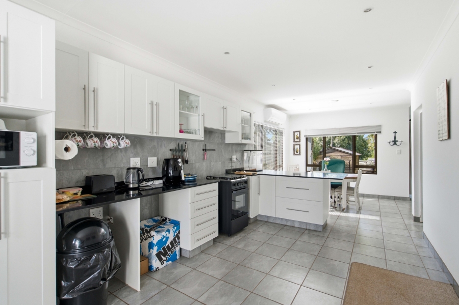 3 Bedroom Property for Sale in Waterfall KwaZulu-Natal