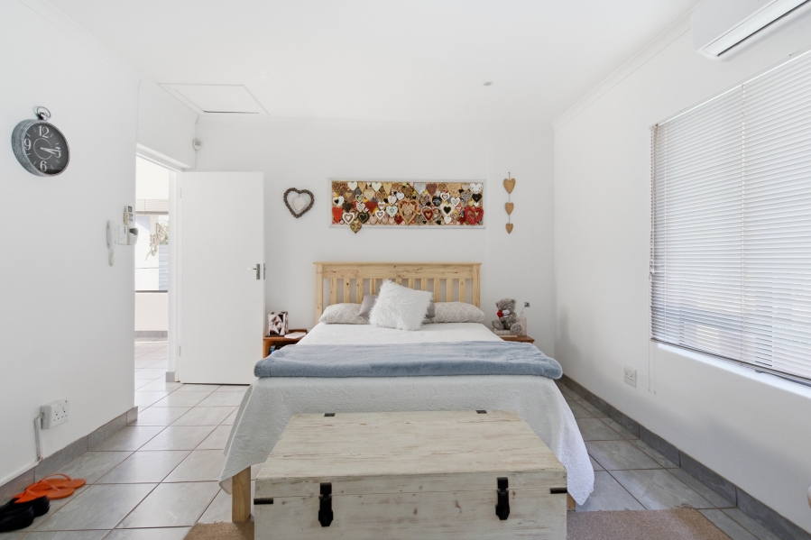 3 Bedroom Property for Sale in Waterfall KwaZulu-Natal