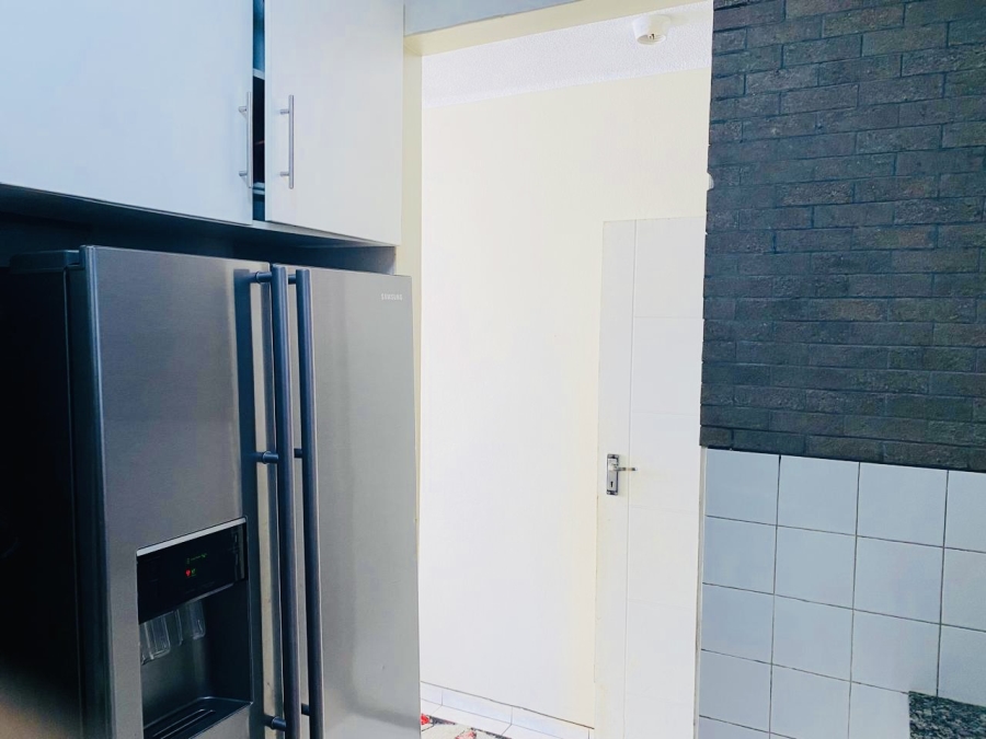 2 Bedroom Property for Sale in Morningside KwaZulu-Natal