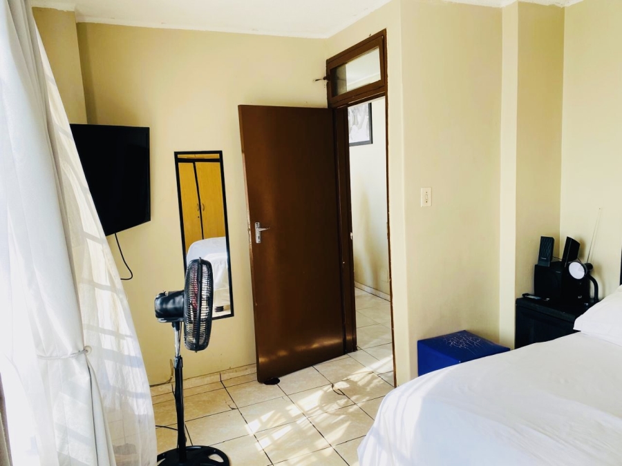 2 Bedroom Property for Sale in Morningside KwaZulu-Natal
