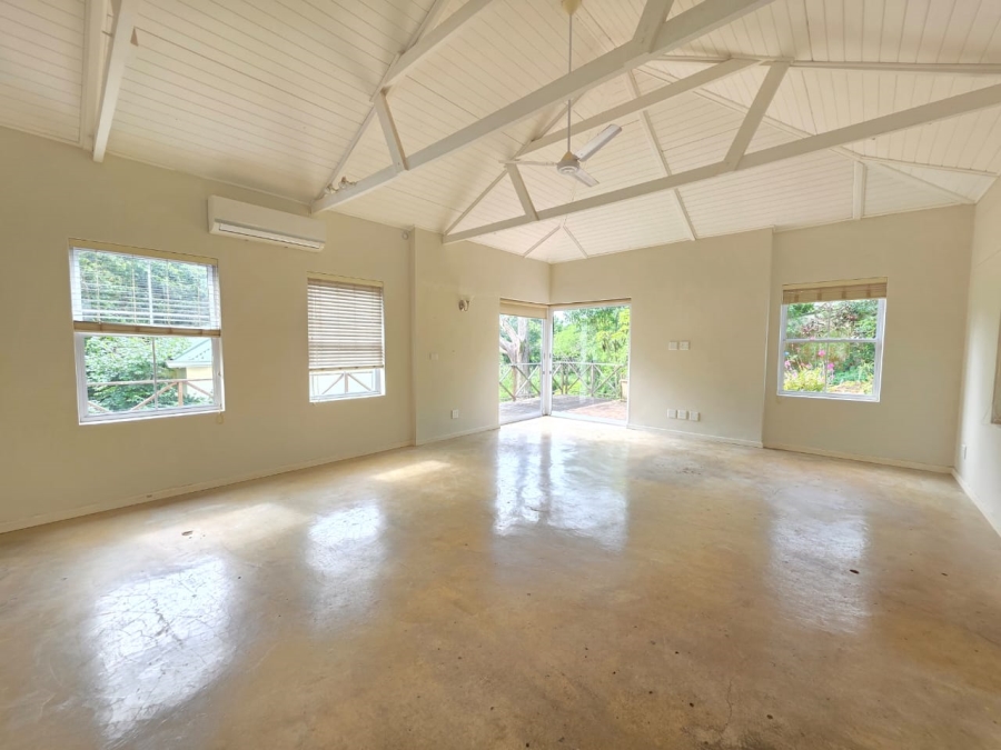 To Let 1 Bedroom Property for Rent in Kloof KwaZulu-Natal