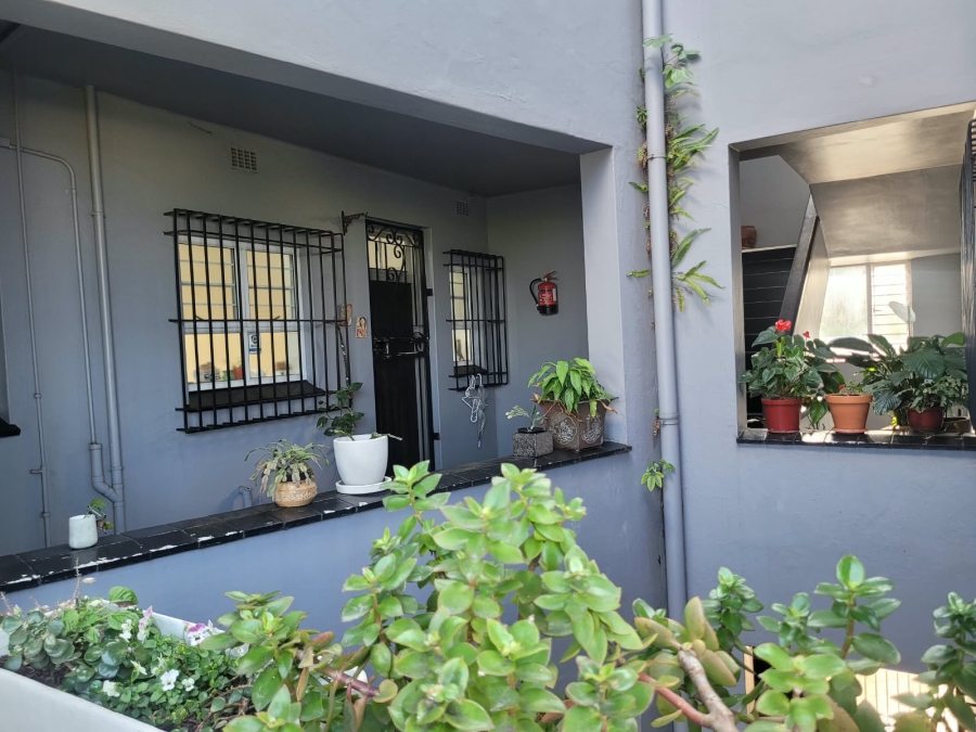 2 Bedroom Property for Sale in Essenwood KwaZulu-Natal