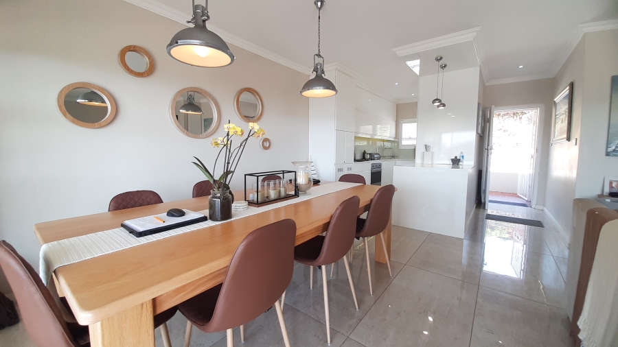 To Let 3 Bedroom Property for Rent in Willard Beach KwaZulu-Natal