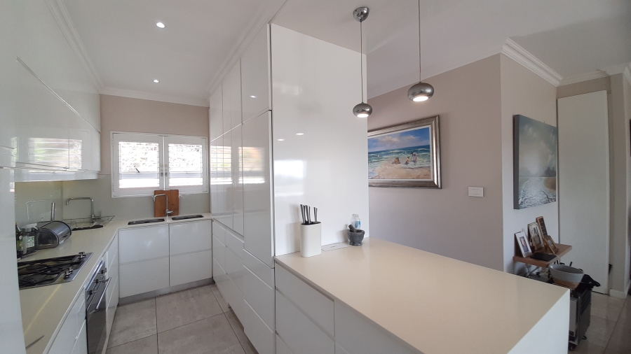 To Let 3 Bedroom Property for Rent in Willard Beach KwaZulu-Natal