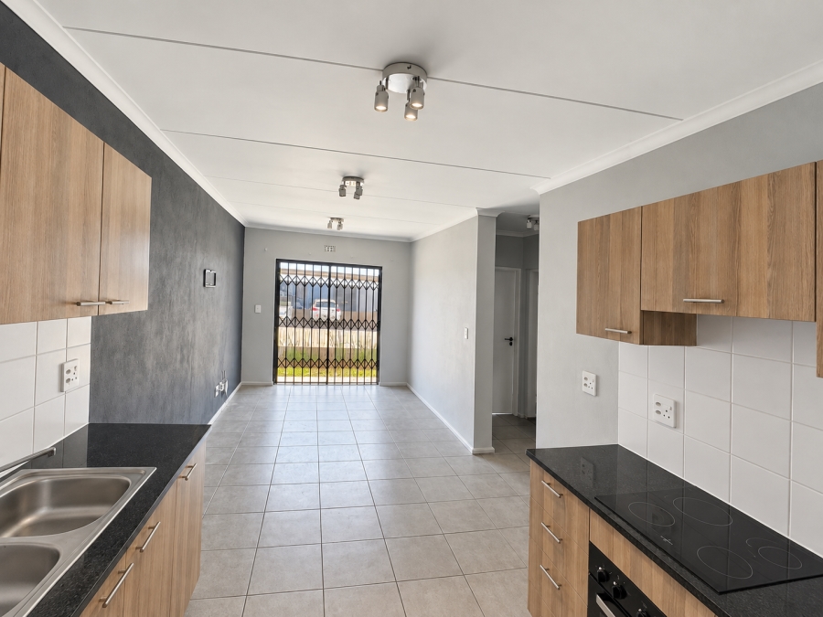 To Let 2 Bedroom Property for Rent in Umbogintwini KwaZulu-Natal