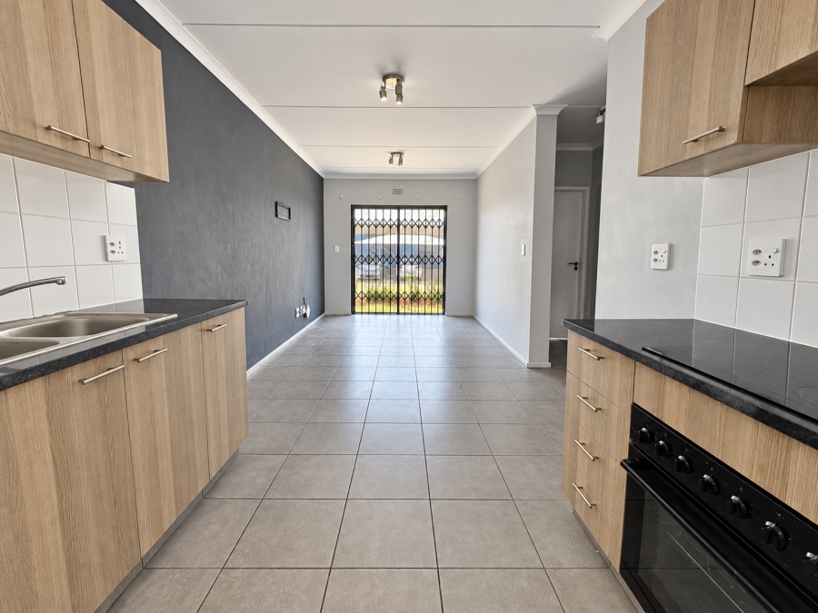 To Let 2 Bedroom Property for Rent in Umbogintwini KwaZulu-Natal