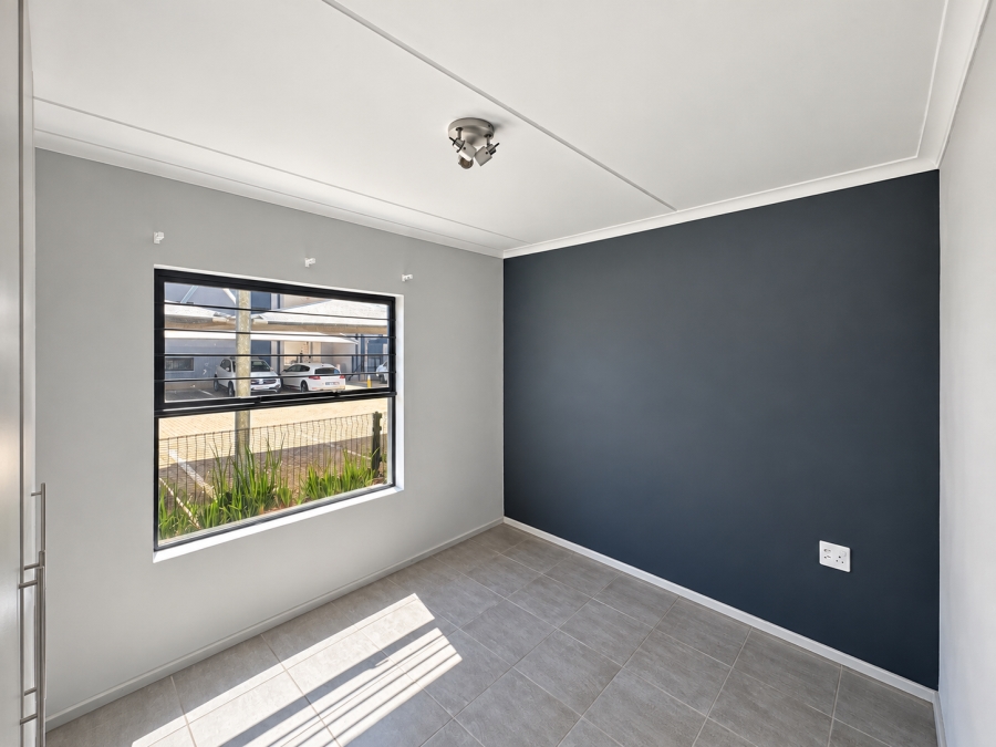 To Let 2 Bedroom Property for Rent in Umbogintwini KwaZulu-Natal