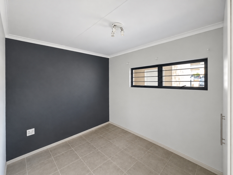 To Let 2 Bedroom Property for Rent in Umbogintwini KwaZulu-Natal