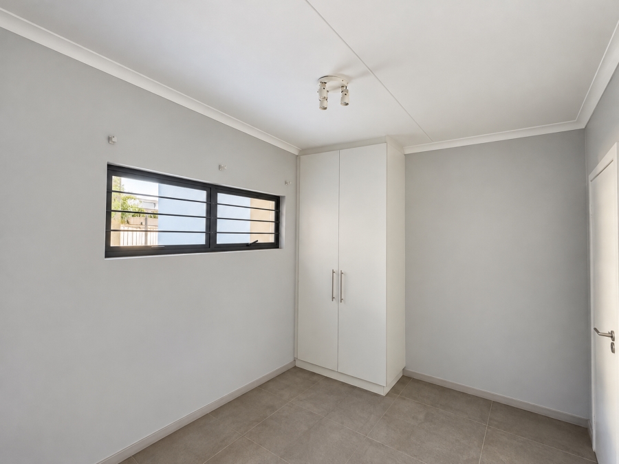 To Let 2 Bedroom Property for Rent in Umbogintwini KwaZulu-Natal