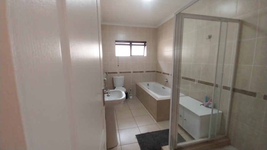 3 Bedroom Property for Sale in Mount Edgecombe KwaZulu-Natal