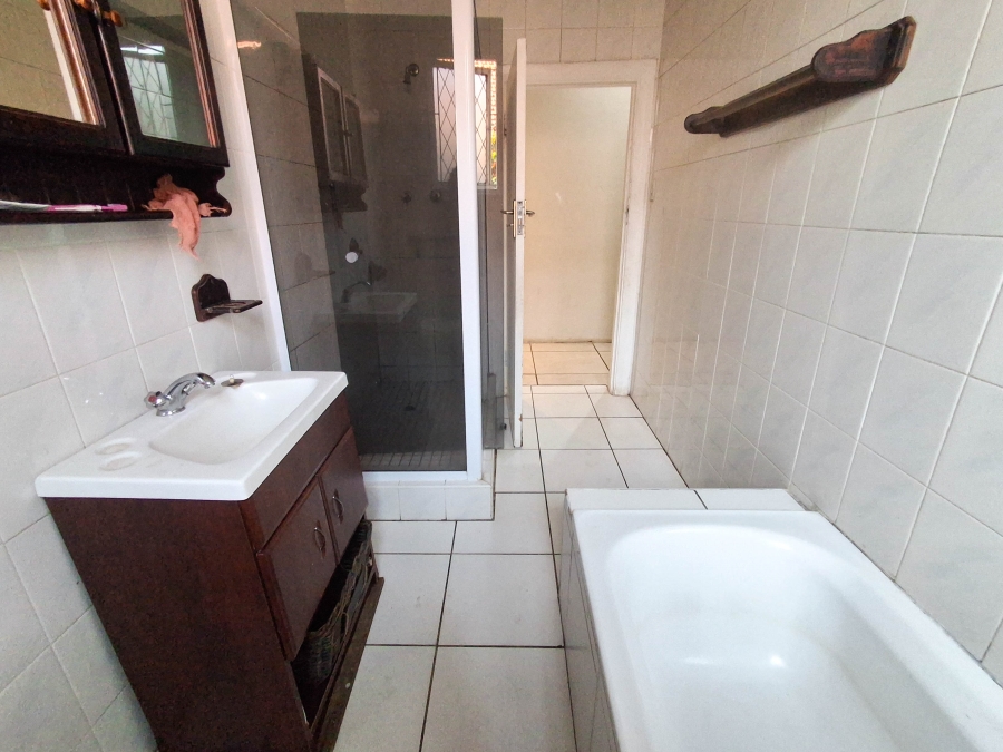 5 Bedroom Property for Sale in Glenwood KwaZulu-Natal