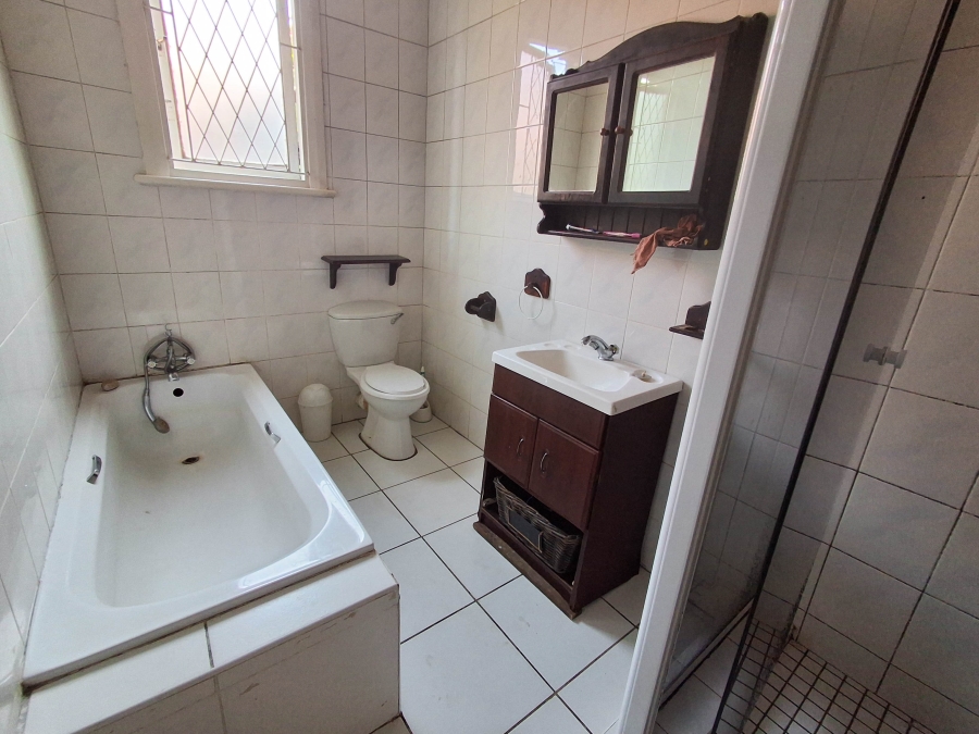 5 Bedroom Property for Sale in Glenwood KwaZulu-Natal