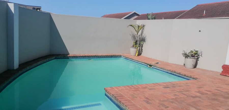 To Let 3 Bedroom Property for Rent in La Mercy KwaZulu-Natal