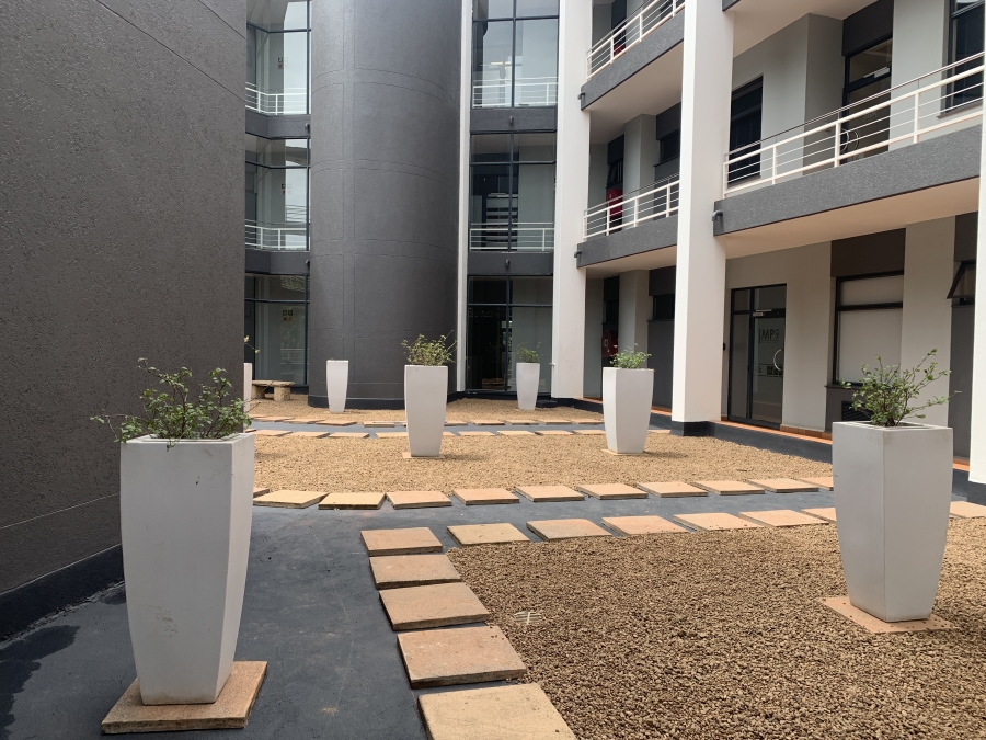 To Let Commercial Property for Rent in La Lucia Ridge KwaZulu-Natal