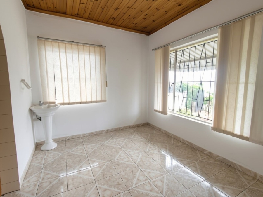 3 Bedroom Property for Sale in Raisethorpe KwaZulu-Natal