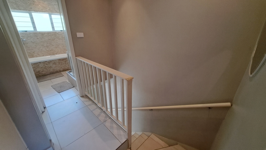 To Let 3 Bedroom Property for Rent in Glenwood KwaZulu-Natal