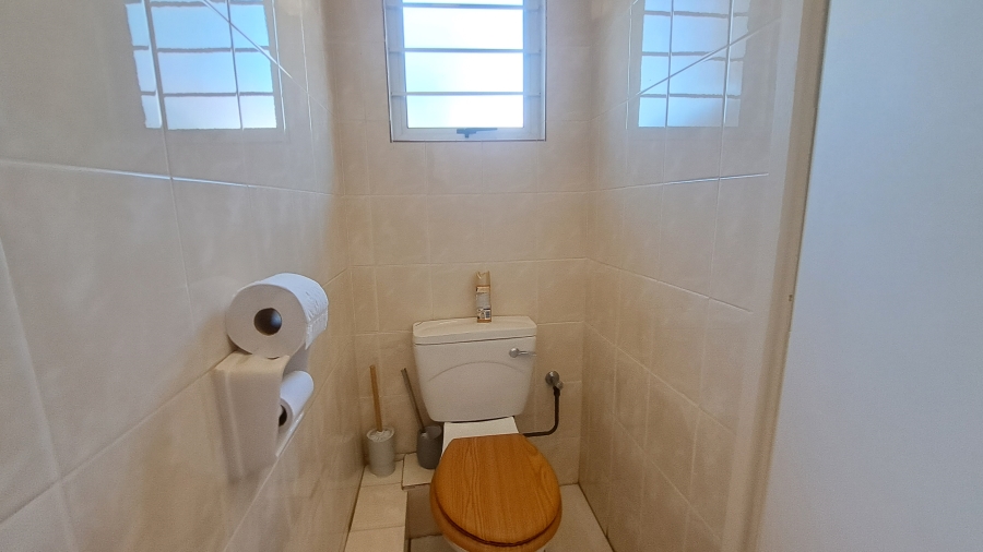 To Let 3 Bedroom Property for Rent in Glenwood KwaZulu-Natal