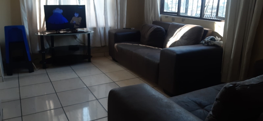 2 Bedroom Property for Sale in Lovu KwaZulu-Natal