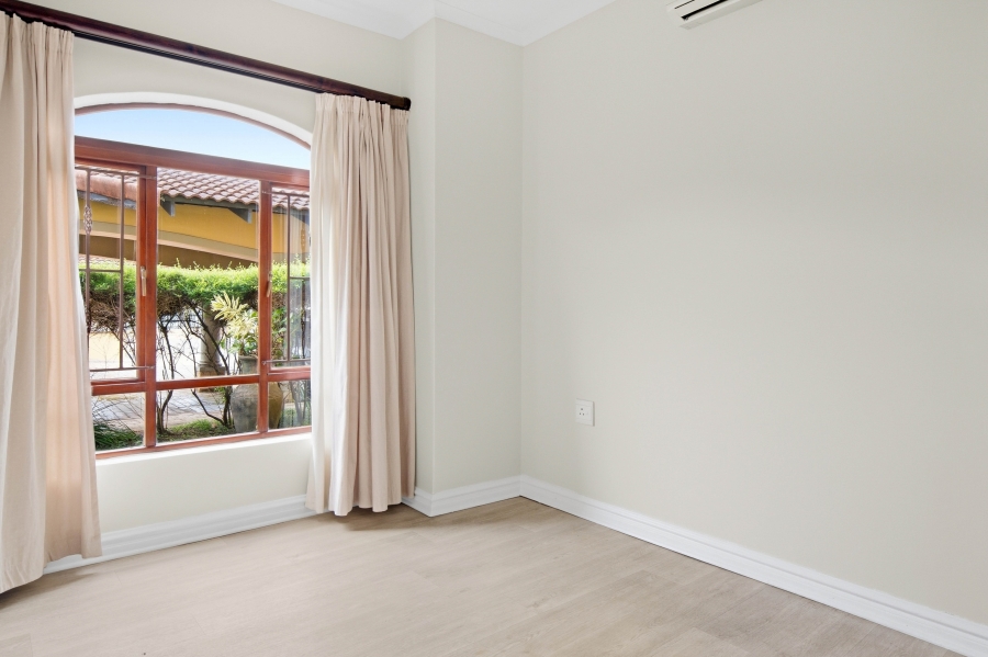 2 Bedroom Property for Sale in Le Domaine KwaZulu-Natal