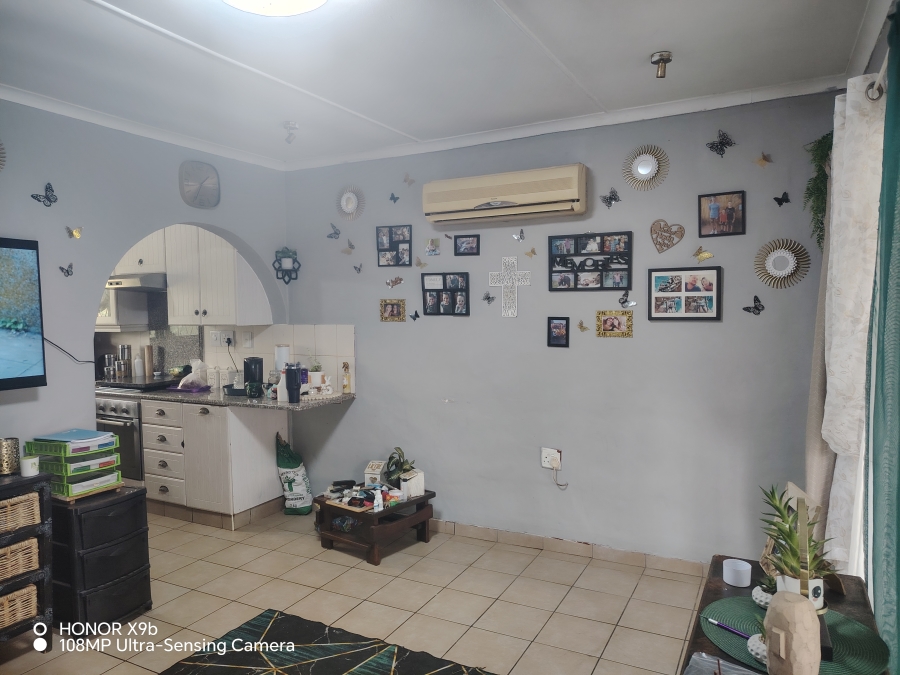 3 Bedroom Property for Sale in Astra Park KwaZulu-Natal