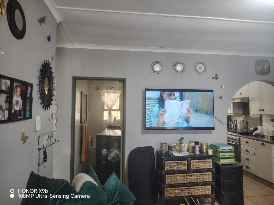 3 Bedroom Property for Sale in Astra Park KwaZulu-Natal