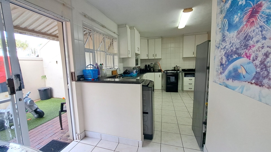 To Let 2 Bedroom Property for Rent in Glenmore KwaZulu-Natal
