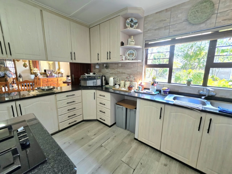 4 Bedroom Property for Sale in Birdswood KwaZulu-Natal