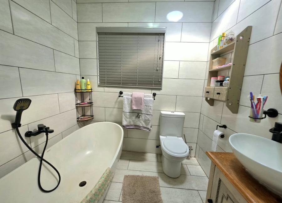 4 Bedroom Property for Sale in Birdswood KwaZulu-Natal