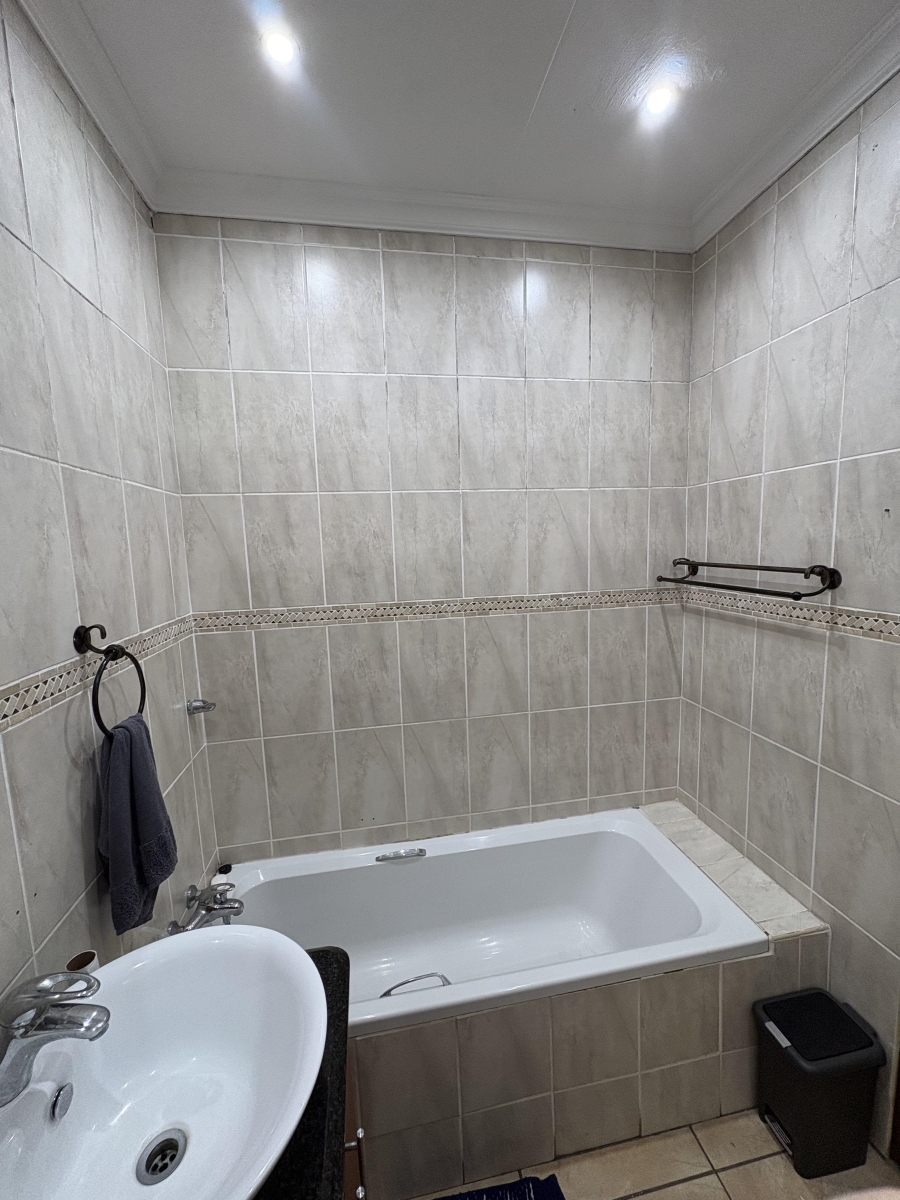 2 Bedroom Property for Sale in Pennington KwaZulu-Natal