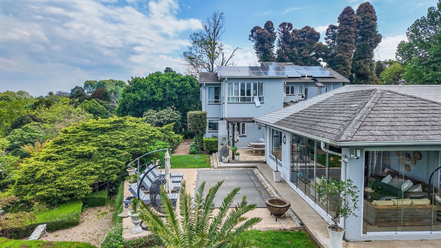 6 Bedroom Property for Sale in Berry Hill KwaZulu-Natal