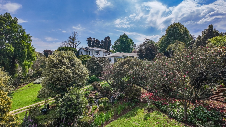 6 Bedroom Property for Sale in Berry Hill KwaZulu-Natal