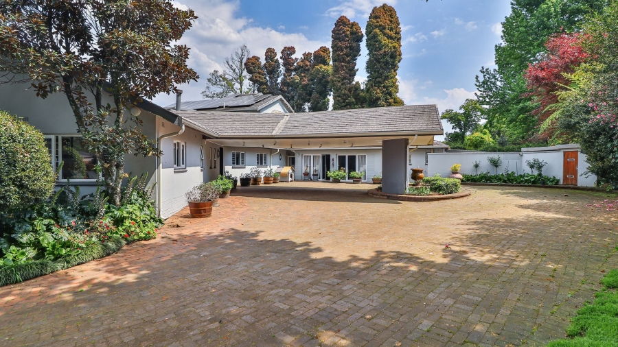 6 Bedroom Property for Sale in Berry Hill KwaZulu-Natal