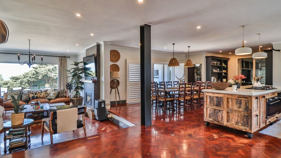 6 Bedroom Property for Sale in Berry Hill KwaZulu-Natal
