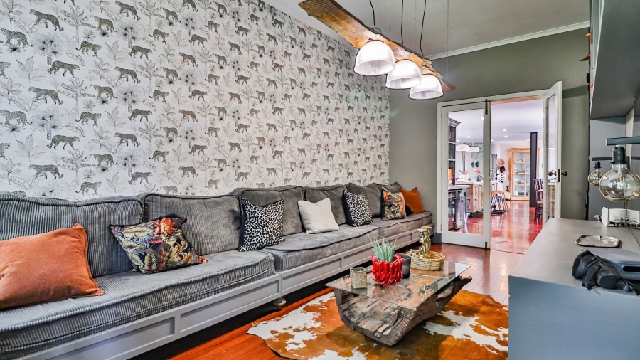 6 Bedroom Property for Sale in Berry Hill KwaZulu-Natal