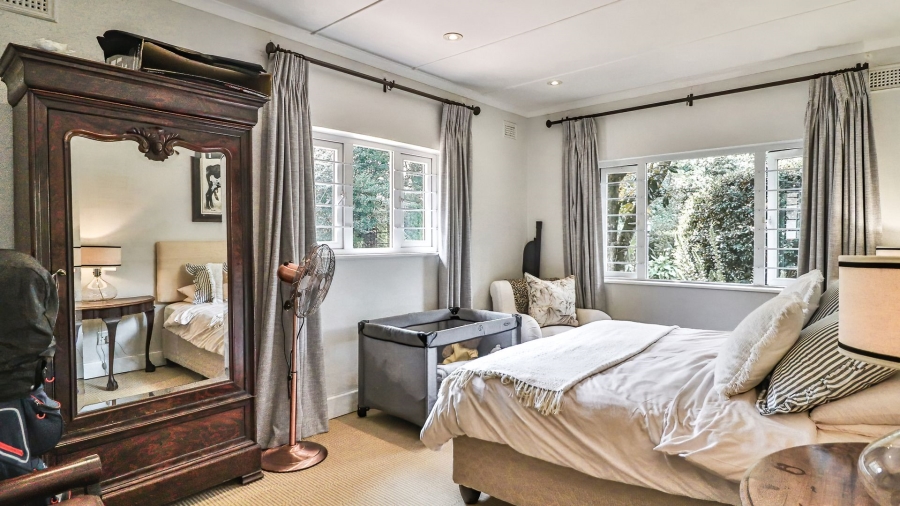 6 Bedroom Property for Sale in Berry Hill KwaZulu-Natal