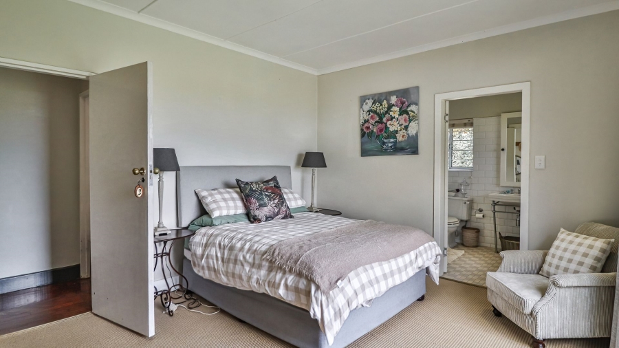 6 Bedroom Property for Sale in Berry Hill KwaZulu-Natal