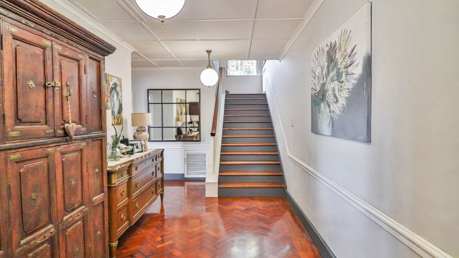 6 Bedroom Property for Sale in Berry Hill KwaZulu-Natal