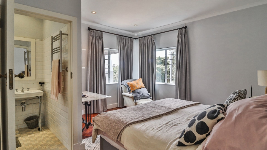 6 Bedroom Property for Sale in Berry Hill KwaZulu-Natal
