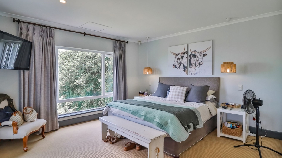 6 Bedroom Property for Sale in Berry Hill KwaZulu-Natal