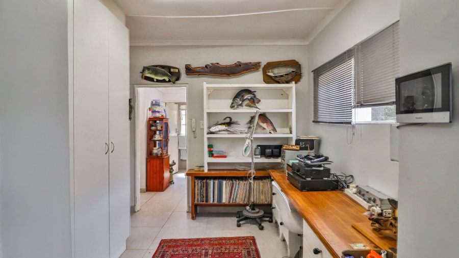 6 Bedroom Property for Sale in Berry Hill KwaZulu-Natal